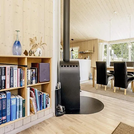 Holiday Iv Tatil Evi Laeso